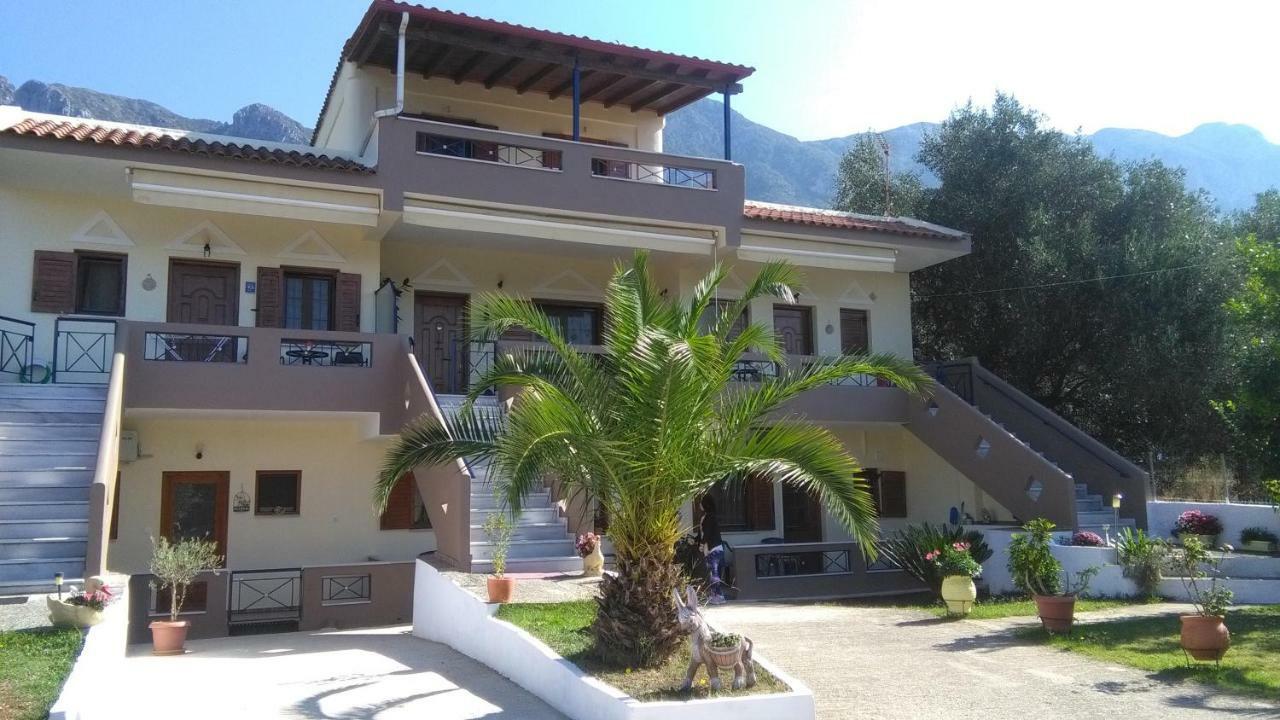 Mιχαλης Apartments Paramythia Exteriör bild